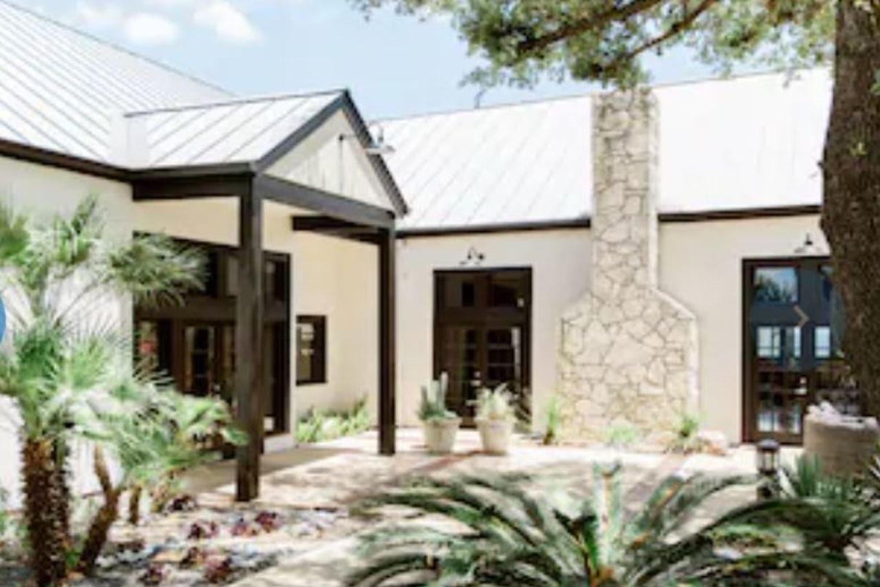 Castroville Hillside Boutique Hotel מראה חיצוני תמונה