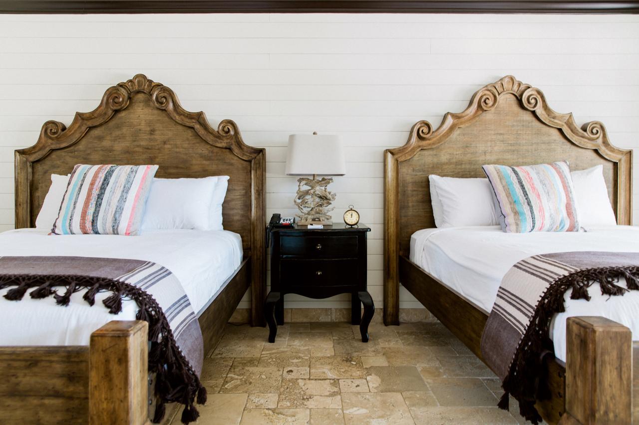 Castroville Hillside Boutique Hotel מראה חיצוני תמונה