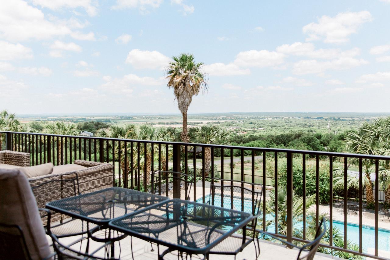 Castroville Hillside Boutique Hotel מראה חיצוני תמונה
