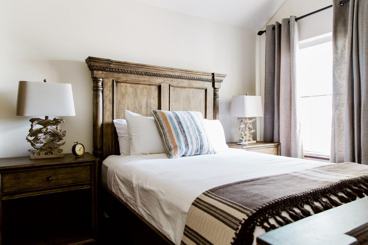 Castroville Hillside Boutique Hotel מראה חיצוני תמונה