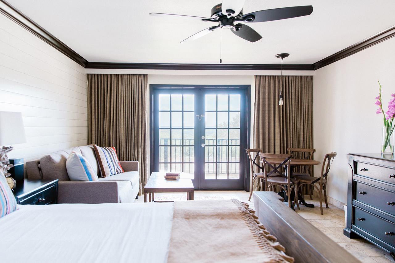 Castroville Hillside Boutique Hotel מראה חיצוני תמונה