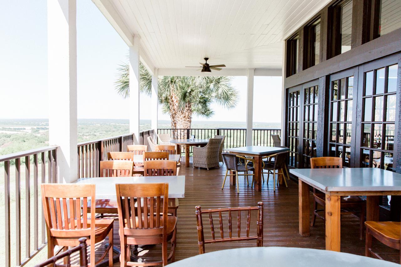 Castroville Hillside Boutique Hotel מראה חיצוני תמונה