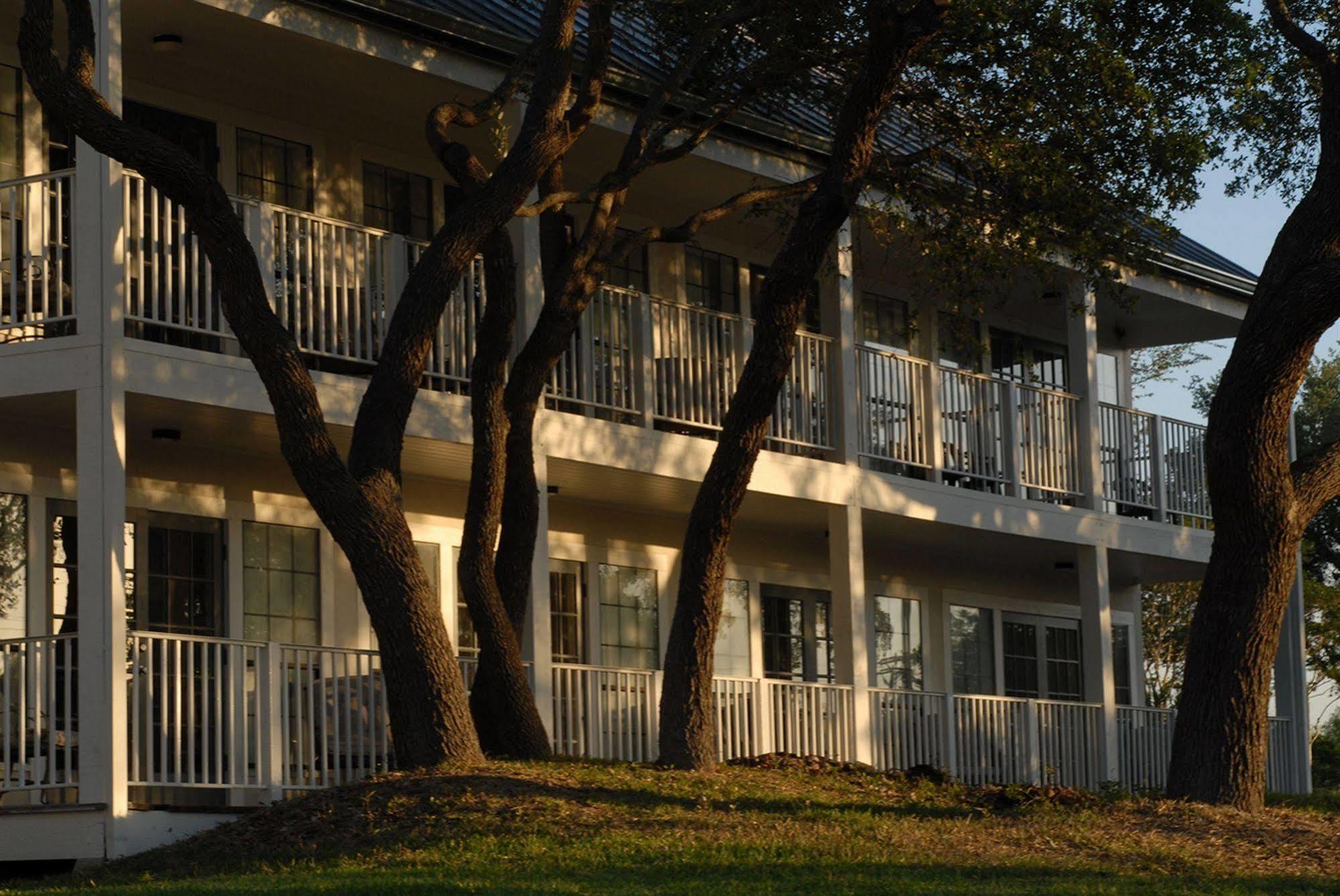 Castroville Hillside Boutique Hotel מראה חיצוני תמונה
